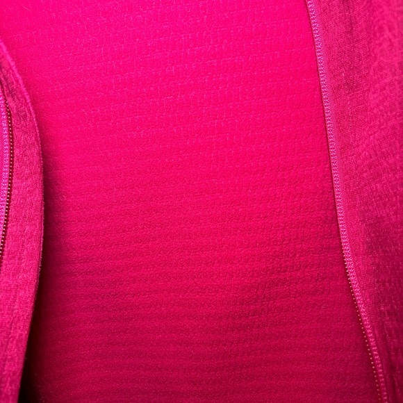The North Face - Women's Magenta Pink Jacket Full Zip Lightweight Coat in Size S - Picture 12 of 14